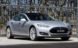 Tesla Model S P85 2012 года (AU)